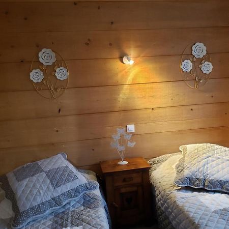 Les Chalets De La Garenne La Ferte-Beauharnais Ngoại thất bức ảnh