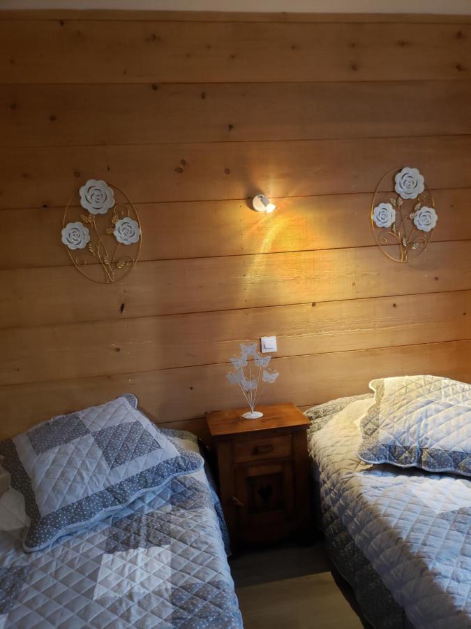Les Chalets De La Garenne La Ferte-Beauharnais Ngoại thất bức ảnh