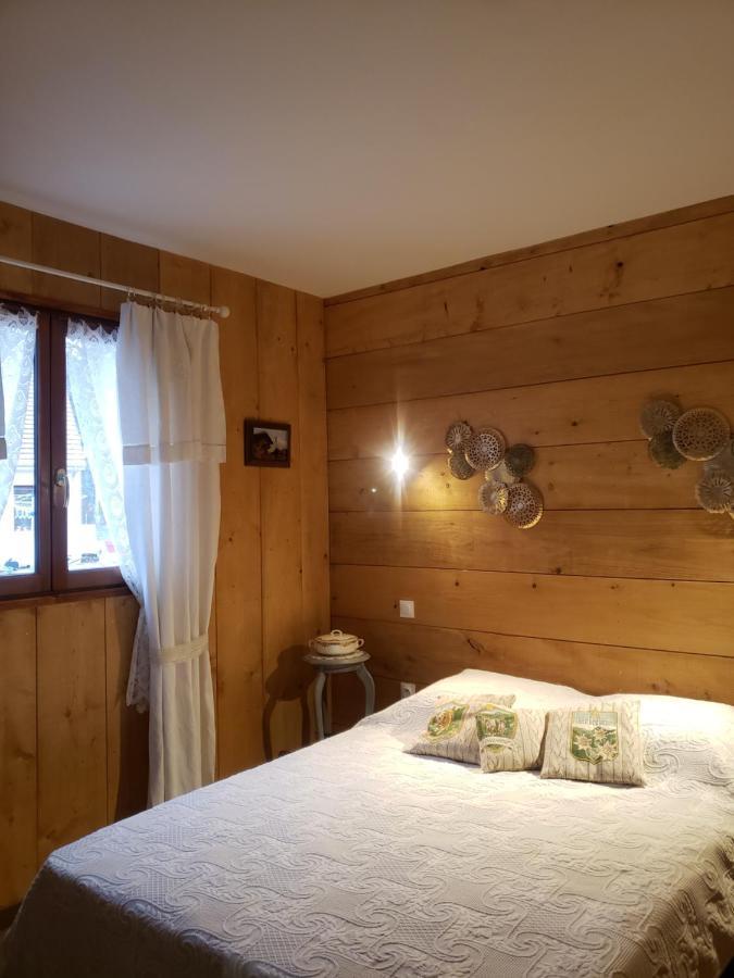 Les Chalets De La Garenne La Ferte-Beauharnais Ngoại thất bức ảnh